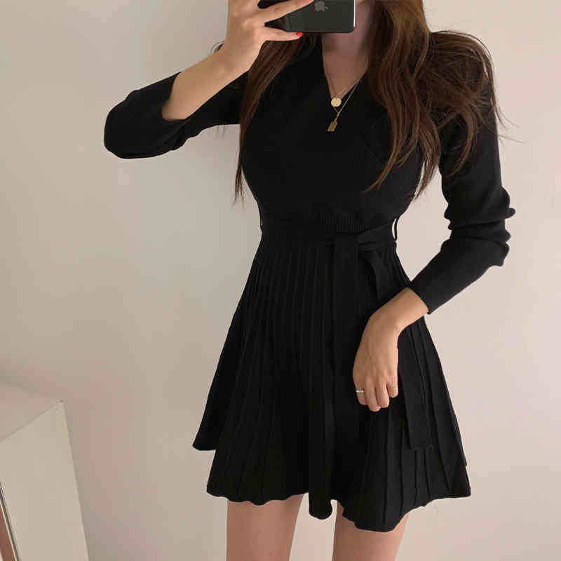 Elegant V-Neck Long Sleeve Knitted Dress Autumn Women Office Casual Lace-up Pleated Female Pullover Sweater 210519