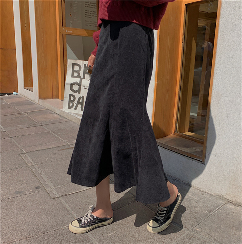 Spring Autumn High Waist Vintage Corduroy Fishtail Skirt Female OL Elegant Fashion All-match Long Skirts Womens 210421