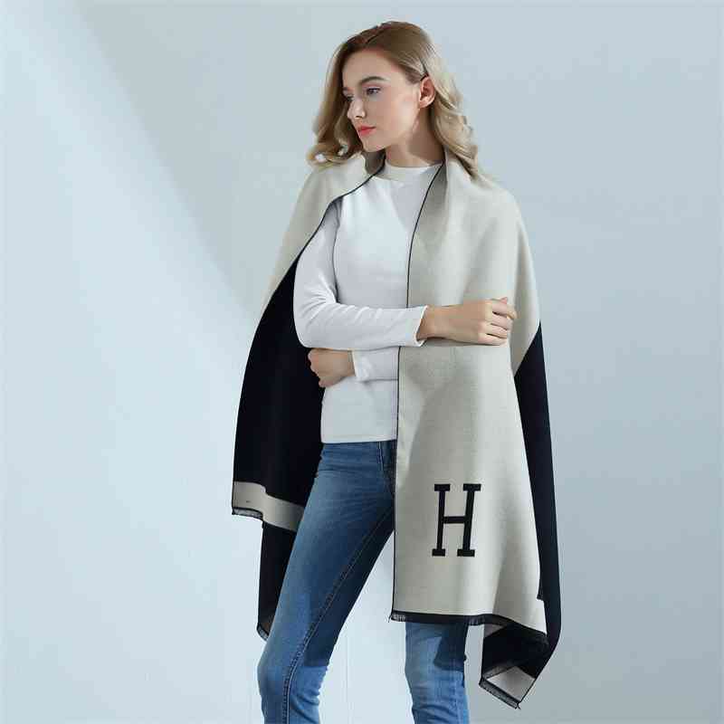 Autumn and winter new Korean jacquard double side H letter cashmere like scarf women's thickened warm shawl, Blue;gray
Autumn and winter new Korean jacquard double side H letter cashmere like scarf women's thickened warm shawl, Blue;gray