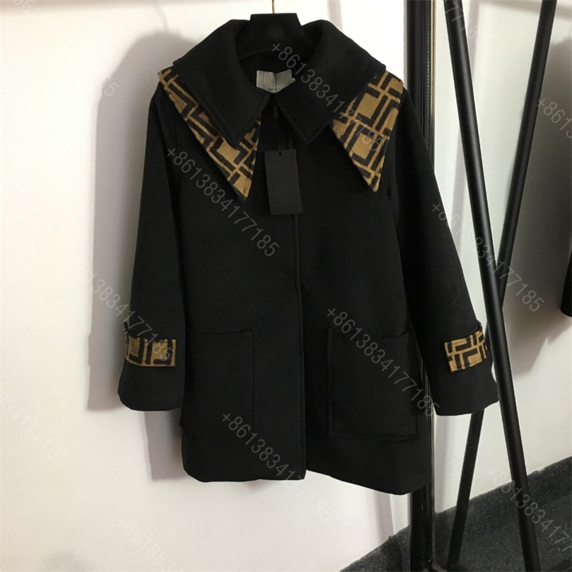 Classic design women wool woolen coat lapel double F logo high-end brand ladies windbreaker womens designer clothes wholesale
Classic design women wool woolen coat lapel double F logo high-end brand ladies windbreaker womens designer clothes wholesale