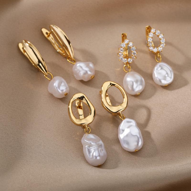 Stud Geometric Imitation Pearl Earrings For Women Gold Plated Zircon Crystal Pendant Eardrop Luxury Girlfriend Birthday Jewelry Gift, Golden;silver
Stud Geometric Imitation Pearl Earrings For Women Gold Plated Zircon Crystal Pendant Eardrop Luxury Girlfriend Birthday Jewelry Gift, Golden;silver