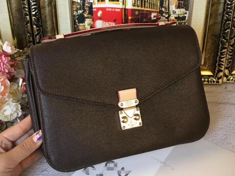 MONTAIGNE BB Women Handbag Messenger Bag Designers Crossbody Leather METIS Elegant Shoulder Designer bags, Split
MONTAIGNE BB Women Handbag Messenger Bag Designers Crossbody Leather METIS Elegant Shoulder Designer bags, Split
