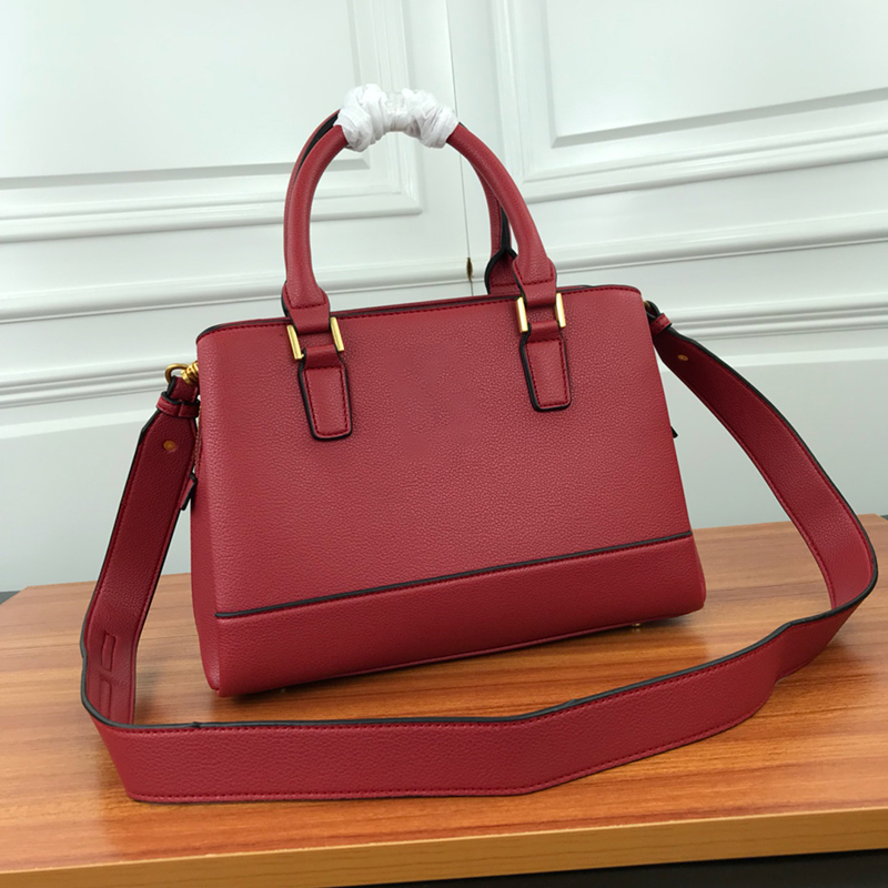 2021 Women Luxury Designers Bags Boston cross body tote Classic fashion High large capacity handbag woman wallet purse Lady Cosmetic Evening
2021 Women Luxury Designers Bags Boston cross body tote Classic fashion High large capacity handbag woman wallet purse Lady Cosmetic Evening