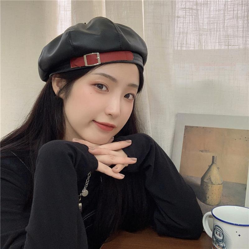 Berets 2021 Women Hat Pu Leather Beret Fashion Retro Iron Buckle Painter Cap Wild Octagonal Women's Kepi Female Autumn, Black
Berets 2021 Women Hat Pu Leather Beret Fashion Retro Iron Buckle Painter Cap Wild Octagonal Women's Kepi Female Autumn, Black