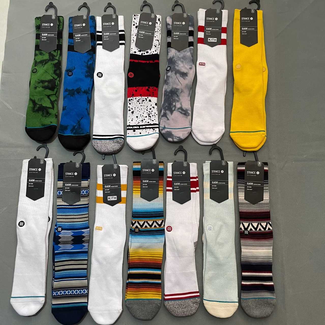 Spring and autumn stance outdoor sports socks fashion trend straight board skateboard socks, Black
Spring and autumn stance outdoor sports socks fashion trend straight board skateboard socks, Black