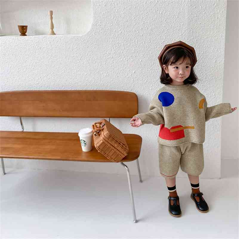 Autumn Winter fashion girls geometric pattern knitted thick clothes sets Kids warm long sleeve sweater and knee length pants 210708, Oat color
Autumn Winter fashion girls geometric pattern knitted thick clothes sets Kids warm long sleeve sweater and knee length pants 210708, Oat color