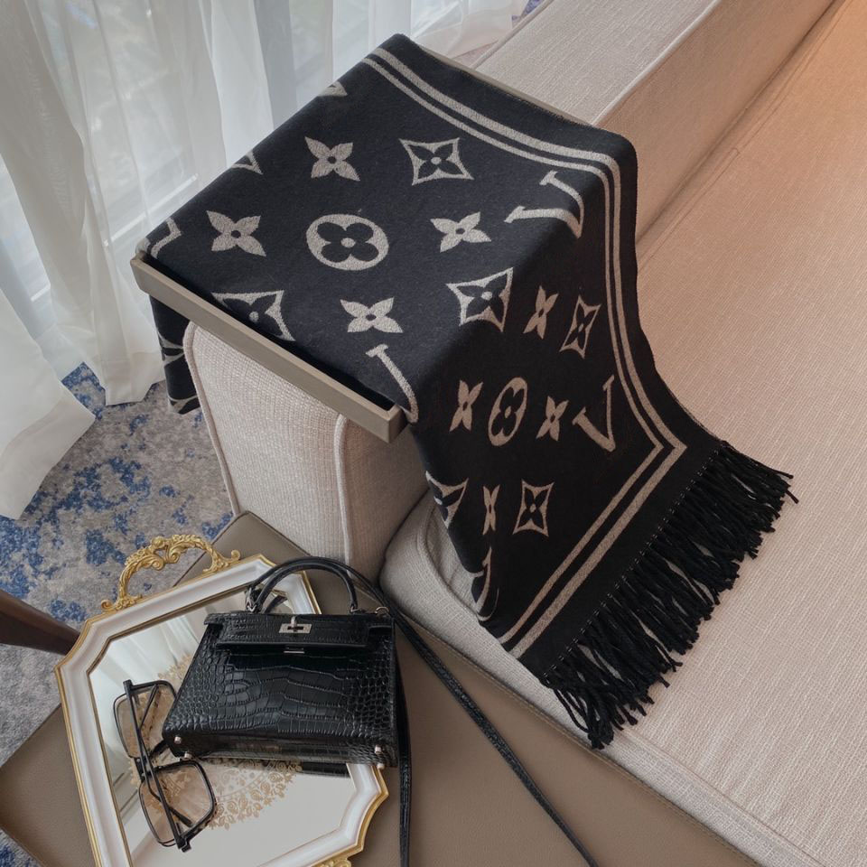 French outdoor tourism cashmere scarf high-end soft thick printing men and women's top quality fashion scarf RTYHZ, Blue;gray
French outdoor tourism cashmere scarf high-end soft thick printing men and women's top quality fashion scarf RTYHZ, Blue;gray