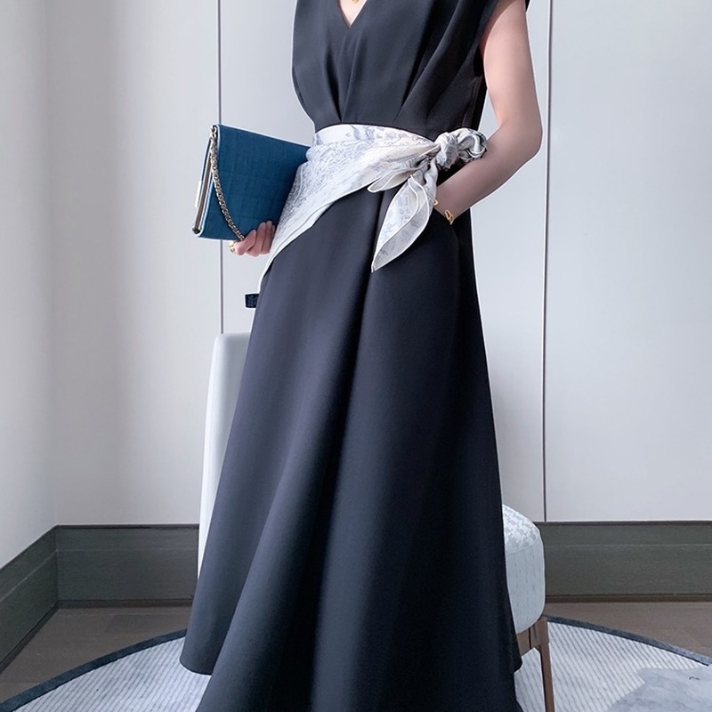 Retro Women Dress Vestidos Summer Short Sleeve Sexy V Neck Vintage Dresses Ladies Elegant Black A Line Long Robe 210602
Retro Women Dress Vestidos Summer Short Sleeve Sexy V Neck Vintage Dresses Ladies Elegant Black A Line Long Robe 210602