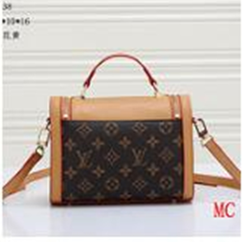 Handbag 2021 luxury designer cross bag leather high quality wallet for wome Lv LOUIS 5 VITTON
, Red;black
Handbag 2021 luxury designer cross bag leather high quality wallet for wome Lv LOUIS 5 VITTON
, Red;black