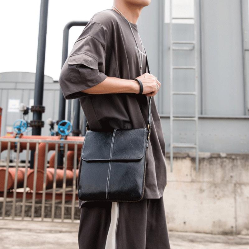 Backpack Crossbody Shoulder Bag For Men Simple Luxury Business Pouch Card IPhone IPad AirPods Drop Wholesale
Backpack Crossbody Shoulder Bag For Men Simple Luxury Business Pouch Card IPhone IPad AirPods Drop Wholesale