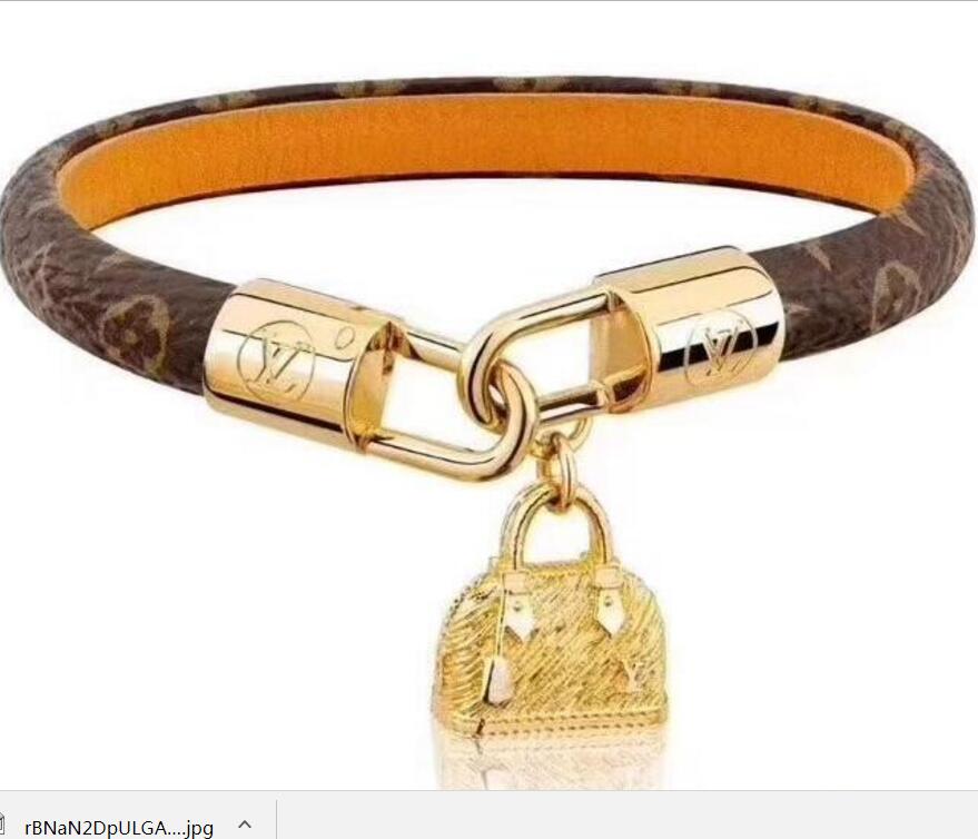 LVLOUIS
VITTON racelets for Men Woman Designers Wrist Leather Flower Pattern Bracelet Pearl Jewelry with box, Golden;silver
LVLOUIS
VITTON racelets for Men Woman Designers Wrist Leather Flower Pattern Bracelet Pearl Jewelry with box, Golden;silver