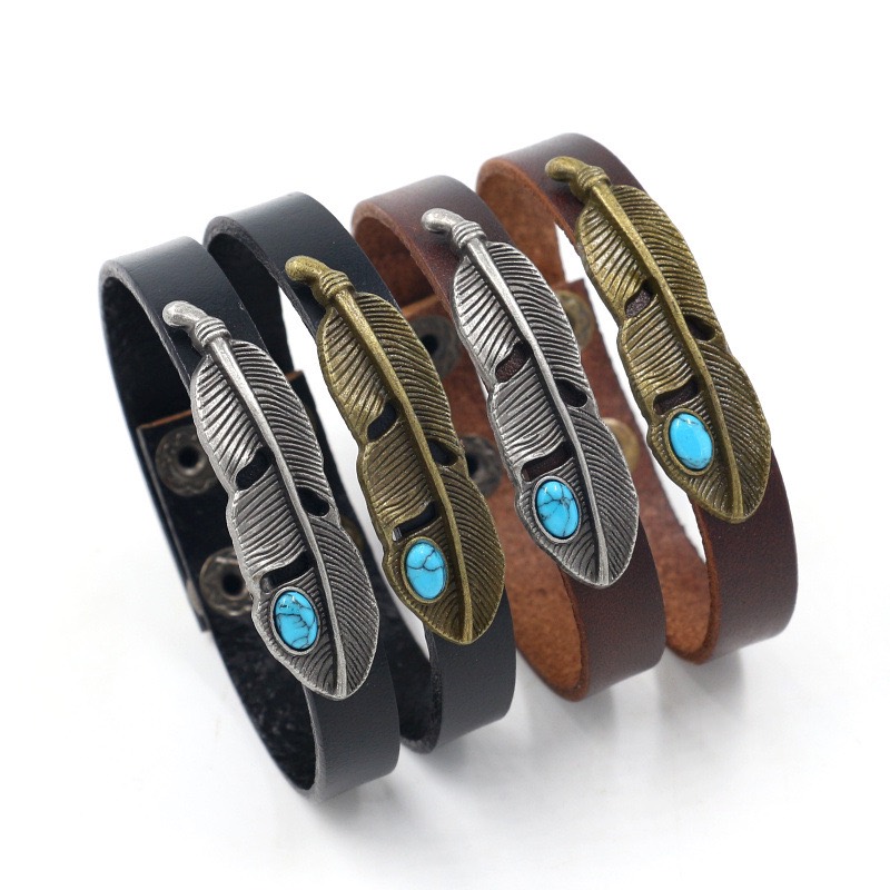 Europe Retro Handmade Alloy Turquoise Leather Bracelet with Feather Charm Bangle for Men Wome Couples Jewelry, Golden;silver
Europe Retro Handmade Alloy Turquoise Leather Bracelet with Feather Charm Bangle for Men Wome Couples Jewelry, Golden;silver