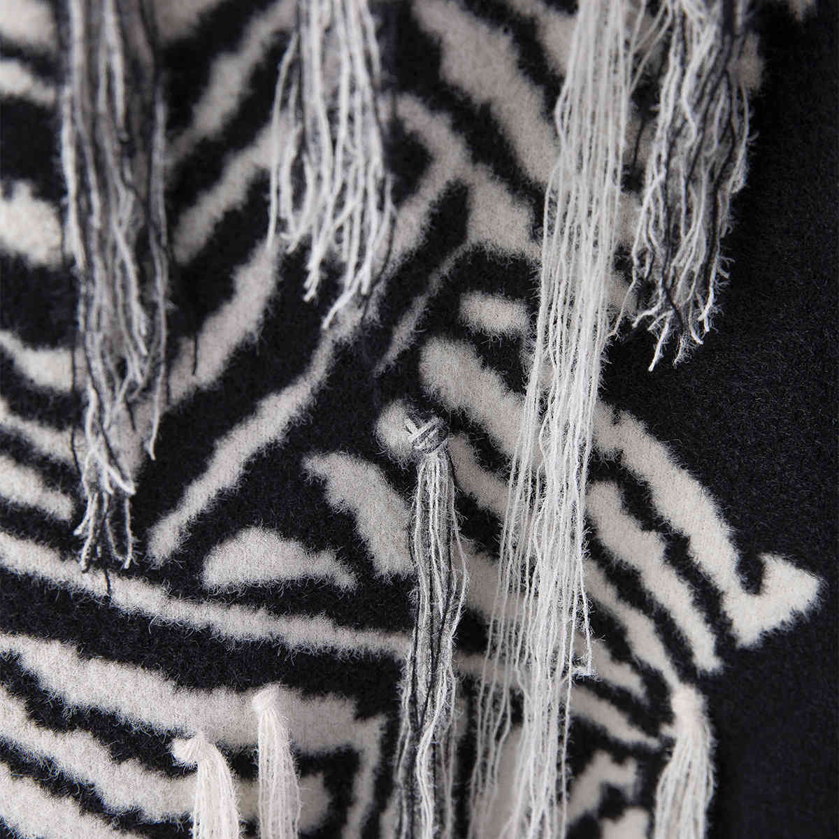 [EAM] Women Black Knitting Striped Tassels Big Size Dress Round Neck Long Sleeve Loose Fit Fashion Spring Autumn SG592 21512