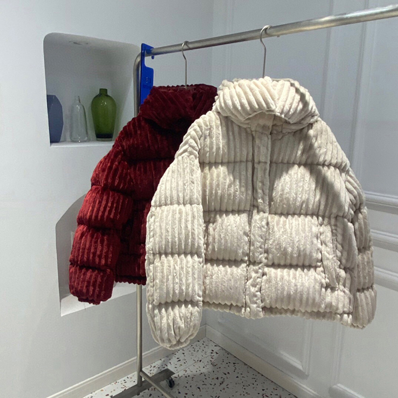 Top High Quality Designer Womens Monclair Short Down Jackets Parkas Nylon Hood Warm Winter Fashion Monler Moncle Luxury Italy Italian Ladies Woman Streetwear Coats, Contact
Top High Quality Designer Womens Monclair Short Down Jackets Parkas Nylon Hood Warm Winter Fashion Monler Moncle Luxury Italy Italian Ladies Woman Streetwear Coats, Contact