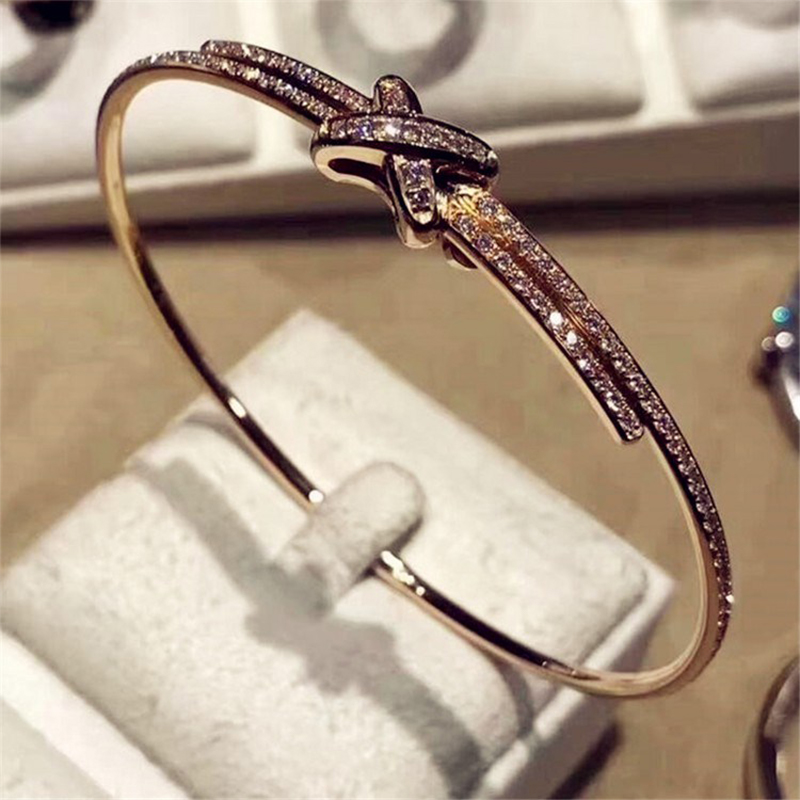 chau#@met / shangmei liens series huanyuan cross diamond x diamond set bracelet for women luxurys designers jewelry, Black
chau#@met / shangmei liens series huanyuan cross diamond x diamond set bracelet for women luxurys designers jewelry, Black