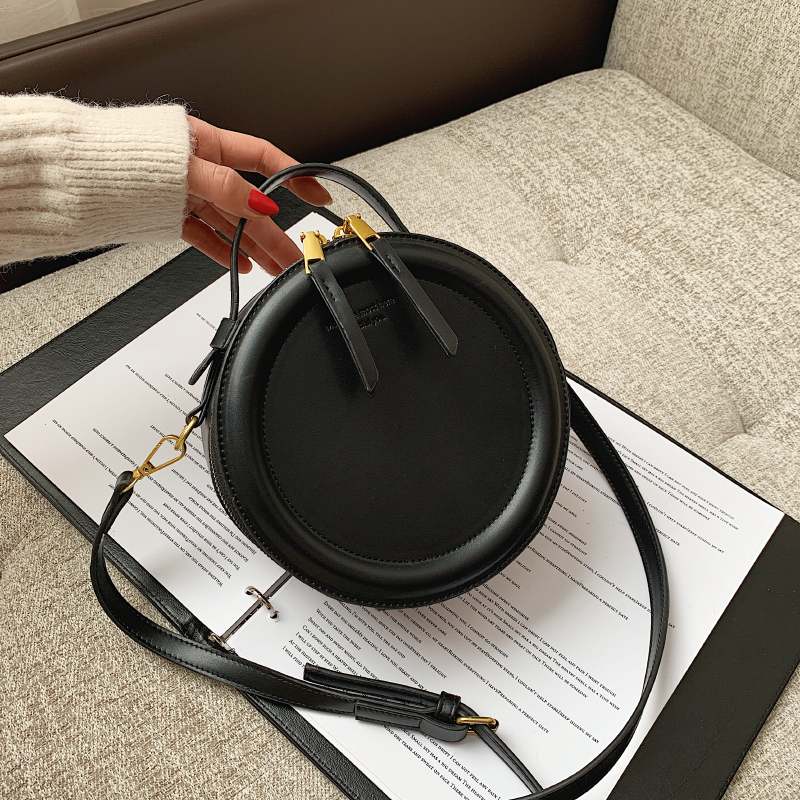 Small Round Design Bags For Women 2021 Female Handbags Shoulder Ladies Winter Leather Vintage Crossbody Purses, Black
Small Round Design Bags For Women 2021 Female Handbags Shoulder Ladies Winter Leather Vintage Crossbody Purses, Black