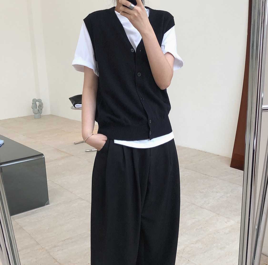 Korean Style Spring Fall Women Single Breasted Cardigan V-neck Sleeveless Vests Gilet Sans Manche Femme Casual Fashion Knit Tops 210604