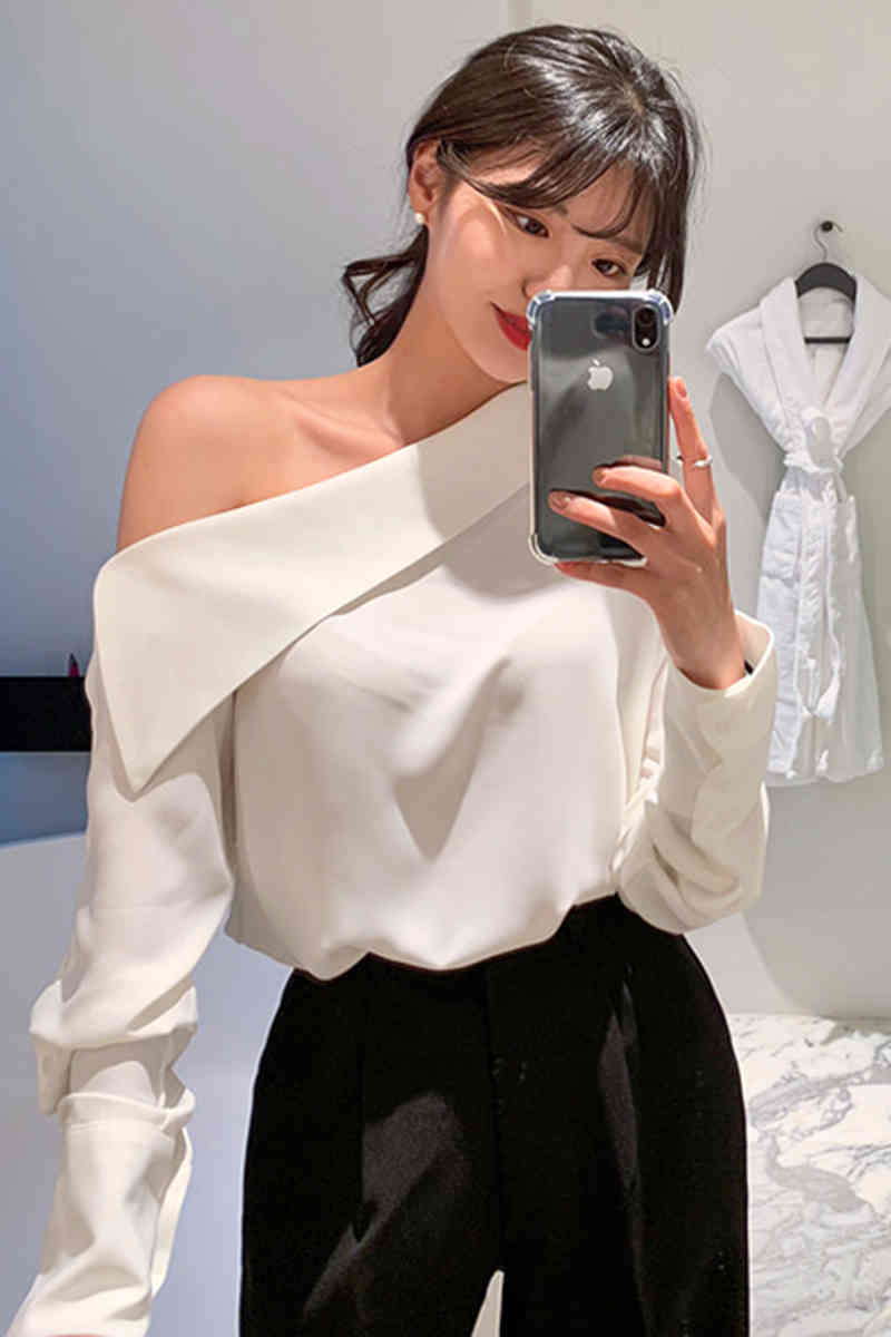 Korean Chic Off Shoulder Long Sleeve Blouse Women Sexy One Office Lady Elegant Solid Shirts Blusas Mujer 210519