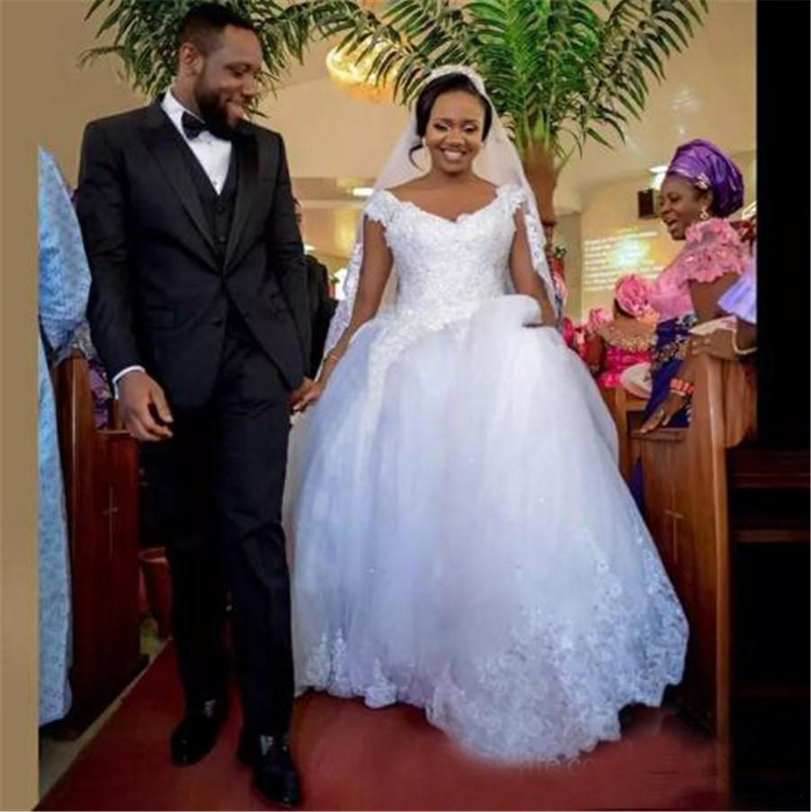 Long Cheap V Neck Applique Beaded Chapel Train Bridal Gowns Modest New Arrivals Tulle And Lace Ball Gown Wedding Dresses Plus Size