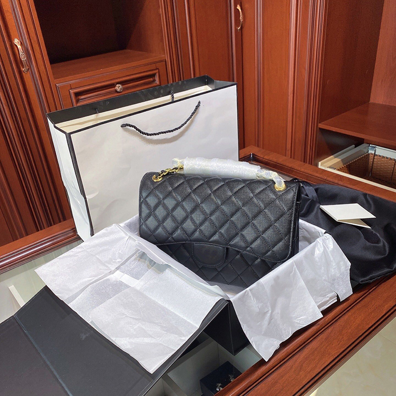 5A+ channel imitation women bags 2021 whosale lambs bag classic fashion shoulder wallet caviar leather gold and silver chain handbags brand designs purse, Black
5A+ channel imitation women bags 2021 whosale lambs bag classic fashion shoulder wallet caviar leather gold and silver chain handbags brand designs purse, Black
