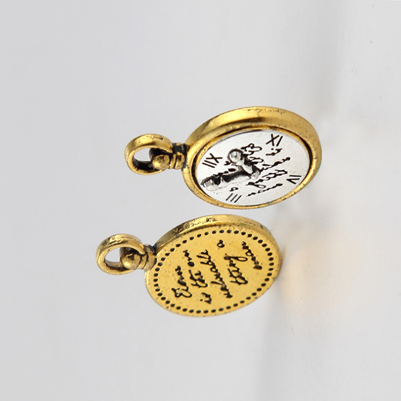 Vintage Metal Perfume Bottle Diy Charms for Necklace Bracelet Classic NO5 Jewelry Making Accessories Components High Quality