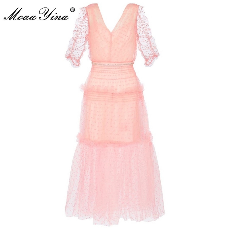 Summer Fashion Pink Polka dot print Long Dress Women V-neck Short sleeve High waist Beaded Elegant Party 210524, Brown
Summer Fashion Pink Polka dot print Long Dress Women V-neck Short sleeve High waist Beaded Elegant Party 210524, Brown