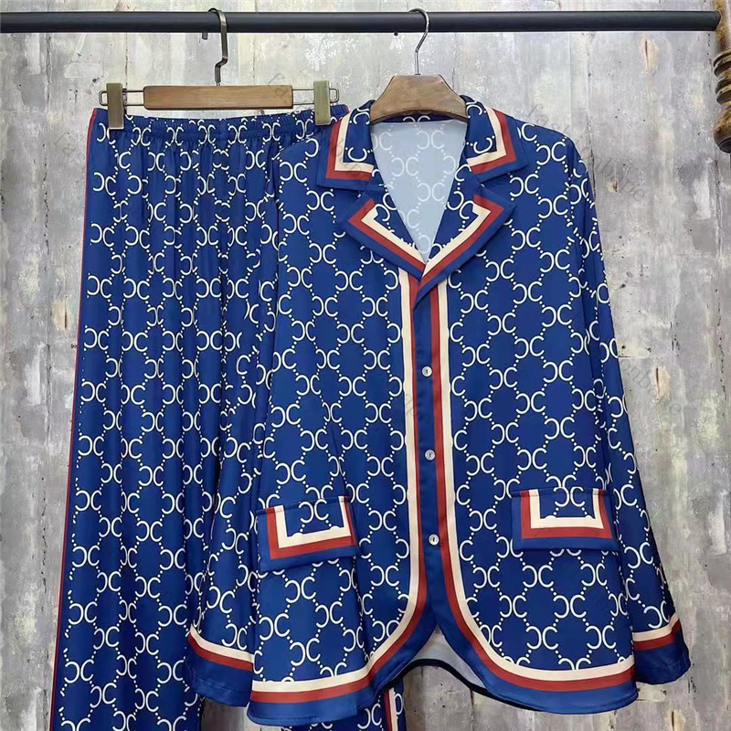 Smooth Silk Nightwear Home Textile Plaid Pattern Super Soft Pajamas Men Leisure Homewear Long Sleeves Sleepwear Summer, As pic
Smooth Silk Nightwear Home Textile Plaid Pattern Super Soft Pajamas Men Leisure Homewear Long Sleeves Sleepwear Summer, As pic