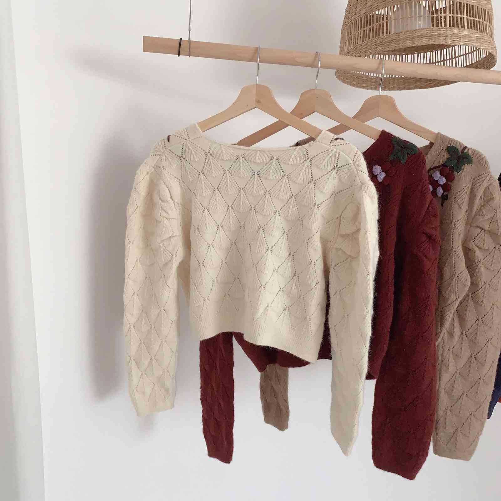 OL Cardigan Coat Autumn Winter Sweater Women Elegant Single-breasted Grape Embroidery Puff Sleeve Knitted Tops 210421