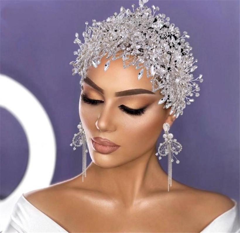 Luxury Wedding Bridal Forehead Crown Tiara Rhinestone Headband Crystal Silver Headpiece Prom Hair Accessories Earrings For Bride Women Girls Hairband Jewelry Set
Luxury Wedding Bridal Forehead Crown Tiara Rhinestone Headband Crystal Silver Headpiece Prom Hair Accessories Earrings For Bride Women Girls Hairband Jewelry Set
