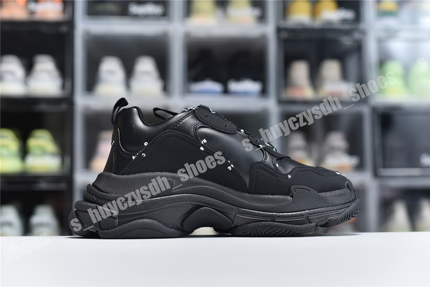 2021 Top Quality Mens Womens Casual Shoes White Black Blue Triple S Low Make Old Combination Boots Sports Size EUR 36-45, Colour-23
2021 Top Quality Mens Womens Casual Shoes White Black Blue Triple S Low Make Old Combination Boots Sports Size EUR 36-45, Colour-23