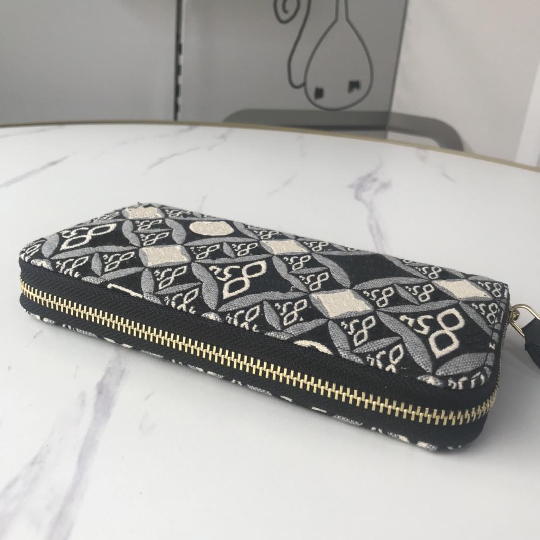 Luxury Designer 2021 High Quality Original Wallet, Women's Chain Zipper All Leather Embossed Handbag
Luxury Designer 2021 High Quality Original Wallet, Women's Chain Zipper All Leather Embossed Handbag