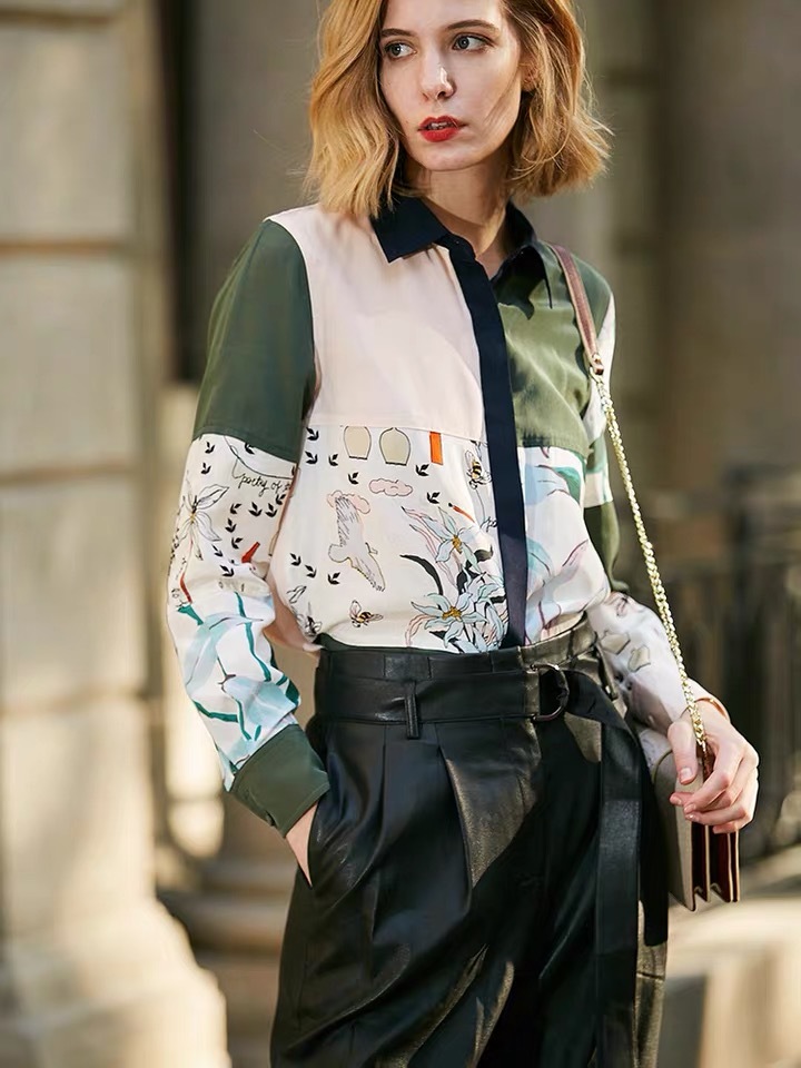 casual Blouse Women Fashion Print Loose Casual Blouses Vintage Long Sleeve Bow Collar Female Shirts Blusas Chic Tops 210421