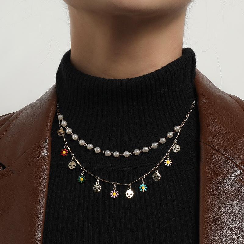 Chokers Trendy Colorful Painted Flower Skull Charms Pearl Choker Necklace Women Geometric Chains Clavicle Colar Jewelry Gift
Chokers Trendy Colorful Painted Flower Skull Charms Pearl Choker Necklace Women Geometric Chains Clavicle Colar Jewelry Gift