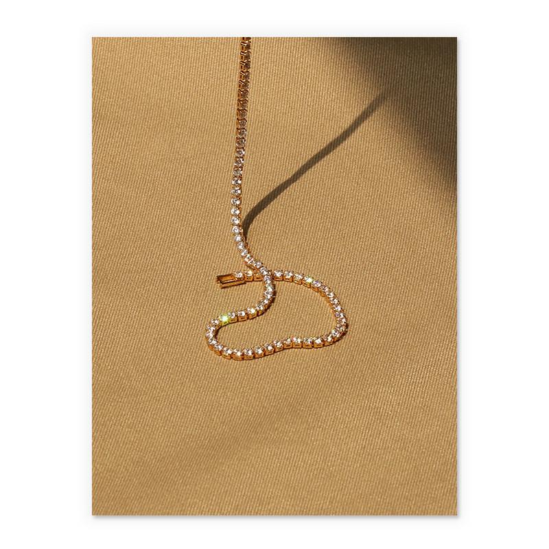Chokers Gypsophila Inlaid Zircon Necklace For Women Simple Temperament Fashion Elegant Short Sexy Clavicle Chain Bracelets Set Wholesale
Chokers Gypsophila Inlaid Zircon Necklace For Women Simple Temperament Fashion Elegant Short Sexy Clavicle Chain Bracelets Set Wholesale