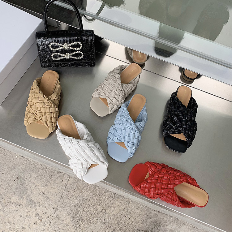 Sandals Sweet color woven fabrics slides women's flat-heeled sandals transverse belt y2k outdoor shoes square toe slippers 470Z, 1# shoe box
Sandals Sweet color woven fabrics slides women's flat-heeled sandals transverse belt y2k outdoor shoes square toe slippers 470Z, 1# shoe box