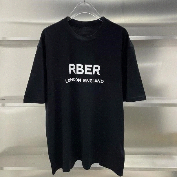 2022 designer European T shirt Classic London England letter printed t-shirts Luxury Short Sleeve Casual Simple tee Summer Spring High Street T-shirt, White;black
2022 designer European T shirt Classic London England letter printed t-shirts Luxury Short Sleeve Casual Simple tee Summer Spring High Street T-shirt, White;black