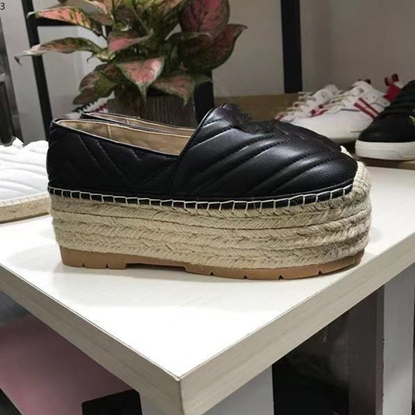 Valentin Branded cowskin leather espadrilles slides flat heel designer sandals pink blue black luxury fashion women shoes size 35 to 41 tradingbear mkjtt001
Valentin Branded cowskin leather espadrilles slides flat heel designer sandals pink blue black luxury fashion women shoes size 35 to 41 tradingbear mkjtt001