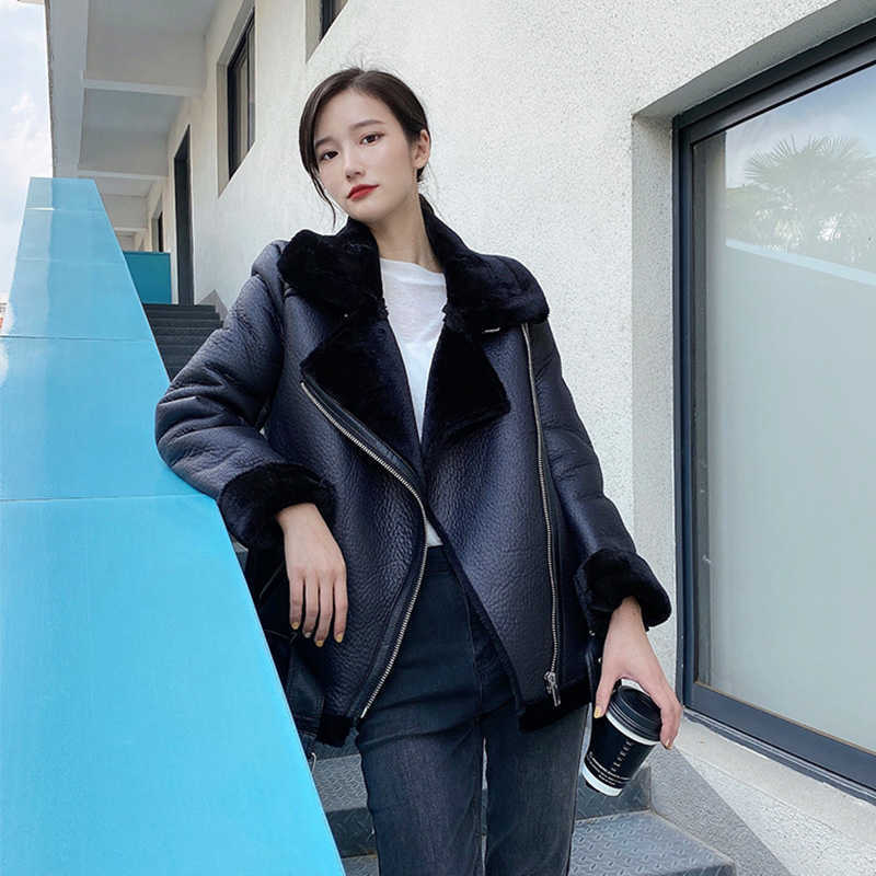 LY VAREY LIN Winter Women Warm Thick Outerwear Faux Lamb Leather Coat Moto Outwear Wool Parkas Fur Collar Zipper Jacket 210526