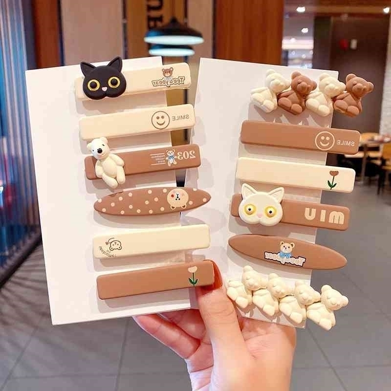 Bear female net Cartoon red sweet maiden temperament hairpin three-dimensional duck beak clip Korean simple hair accessories
Bear female net Cartoon red sweet maiden temperament hairpin three-dimensional duck beak clip Korean simple hair accessories