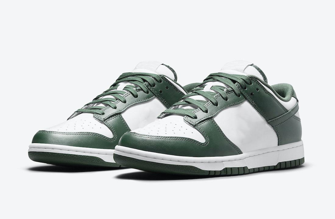 2022 Release Authentic Varsity Green White Shoes Men Women Outdoor Sports Sneakers Skateboard With box, 12
2022 Release Authentic Varsity Green White Shoes Men Women Outdoor Sports Sneakers Skateboard With box, 12