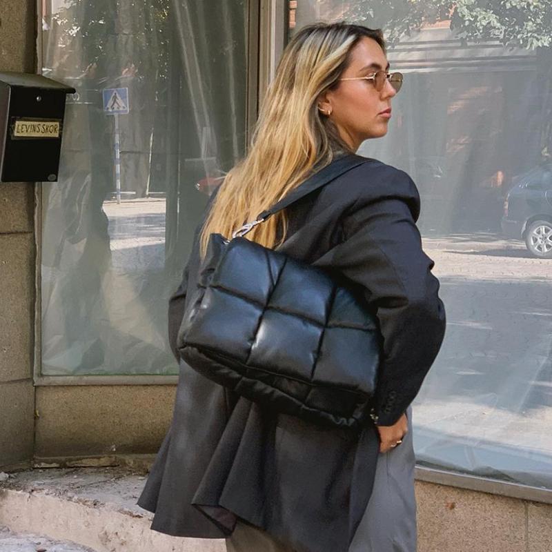 Retro Classic Evening Bags LNV Women Shoulder Designer Brand Handbag Luxury Nylon Space Padded Down Cotton Crossbody Bag Large Tote Winter 2
Retro Classic Evening Bags LNV Women Shoulder Designer Brand Handbag Luxury Nylon Space Padded Down Cotton Crossbody Bag Large Tote Winter 2