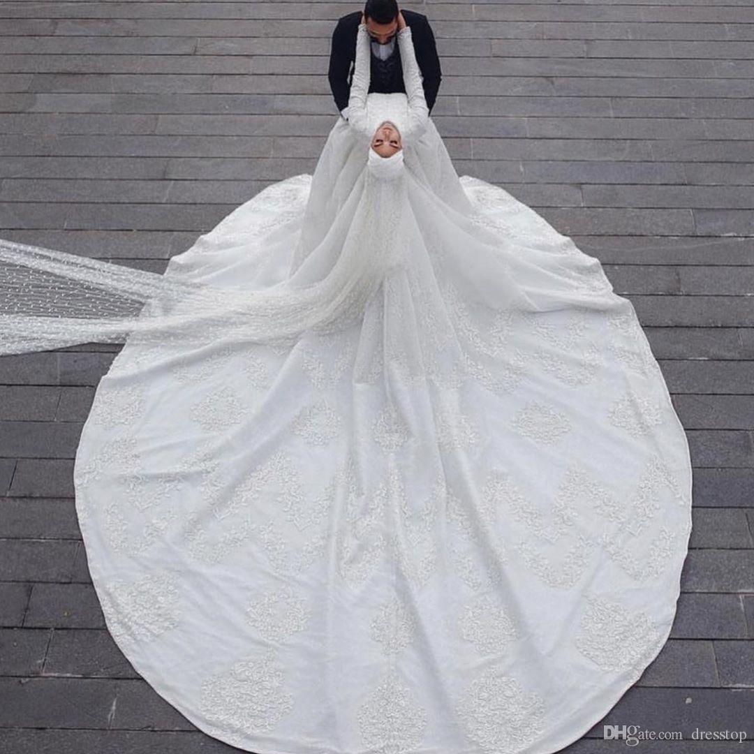 Modest Muslim Mermaid Wedding Dresses with Detachable Train Lace Appliques Overskirt Bridal Gowns Hijab Court Train Vintage Robe