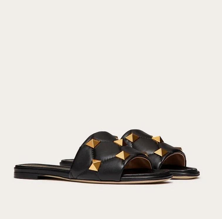 2021 Sandal designer slides Women flip flops Nappa Quilted Leather Woman Roman Stud slide slippers Summer Beach Sandals with BOX, Black
2021 Sandal designer slides Women flip flops Nappa Quilted Leather Woman Roman Stud slide slippers Summer Beach Sandals with BOX, Black
