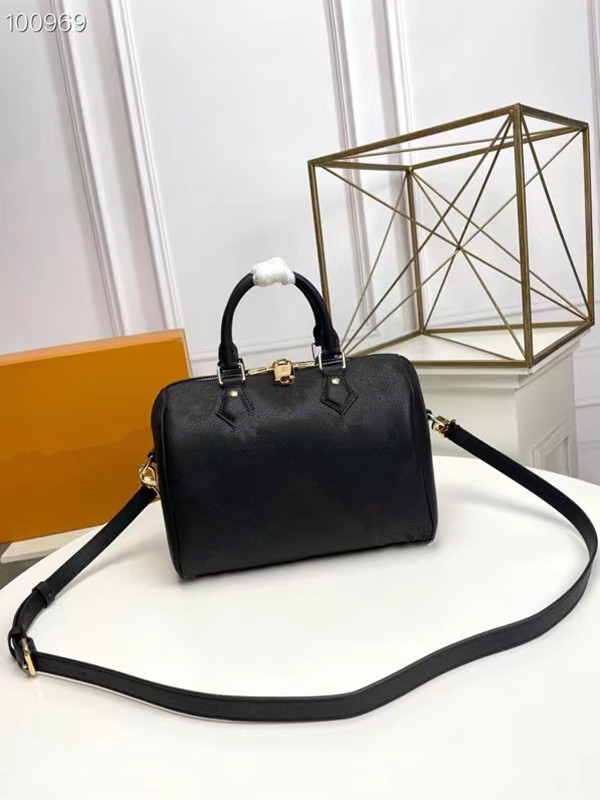 2021 new fashion lady handbag lady designer shoulder bag female messenger wallet storage bag makeup pillow bag, Freight difference;please do not place
2021 new fashion lady handbag lady designer shoulder bag female messenger wallet storage bag makeup pillow bag, Freight difference;please do not place