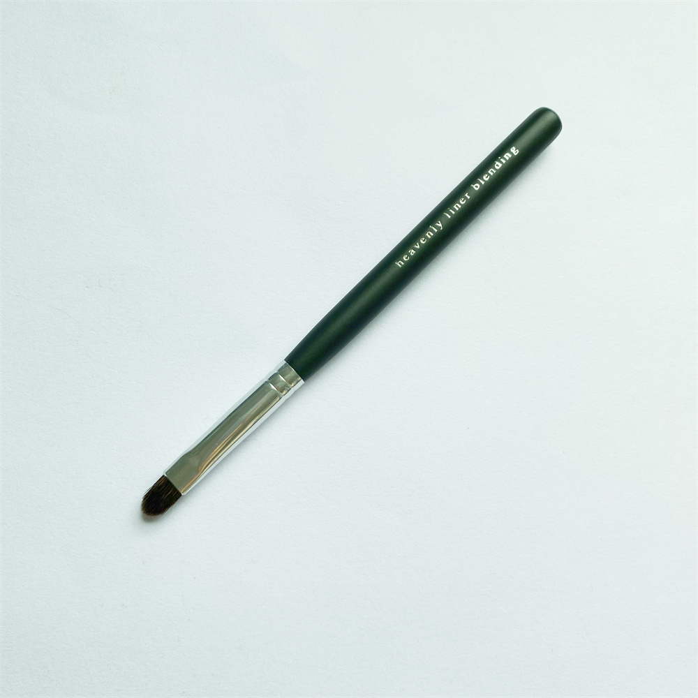 BM Heavenly Liner Blending Makeup Brush - Small Eye Shadow Smokey Liner Beauty Cosmetics Tools
BM Heavenly Liner Blending Makeup Brush - Small Eye Shadow Smokey Liner Beauty Cosmetics Tools