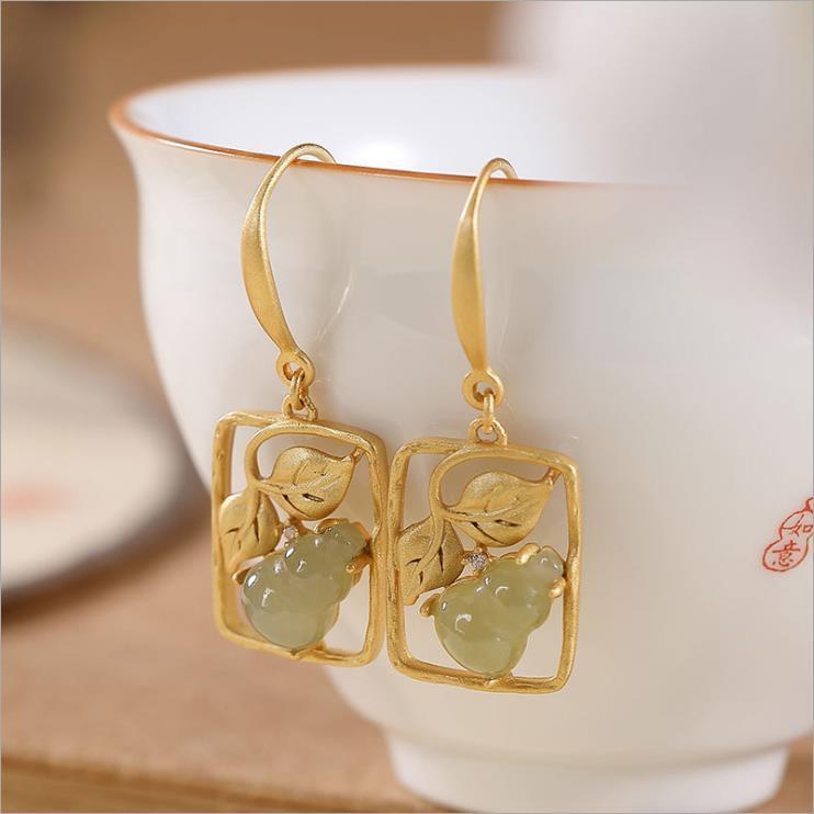 Dangle & Chandelier Natural Hetian Jasper Gourd Geometric Plant Earrings Chinese Style Retro Niche Design Women's Brand Silver Jewelry
Dangle & Chandelier Natural Hetian Jasper Gourd Geometric Plant Earrings Chinese Style Retro Niche Design Women's Brand Silver Jewelry