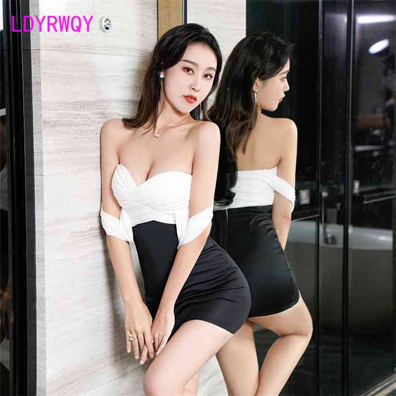 Night club women' style stitching, multi wearing technician shows thin, buttock temperament sexy dress 210603, White and black
Night club women' style stitching, multi wearing technician shows thin, buttock temperament sexy dress 210603, White and black