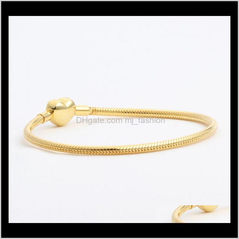 Charm Bracelets Jewelry Drop Delivery 2021 Wholesale- Love Cz Diamond For Pandora 925 Sterling Sier Plated 18K Gold Heart Shaped Snake Bone C
Charm Bracelets Jewelry Drop Delivery 2021 Wholesale- Love Cz Diamond For Pandora 925 Sterling Sier Plated 18K Gold Heart Shaped Snake Bone C
