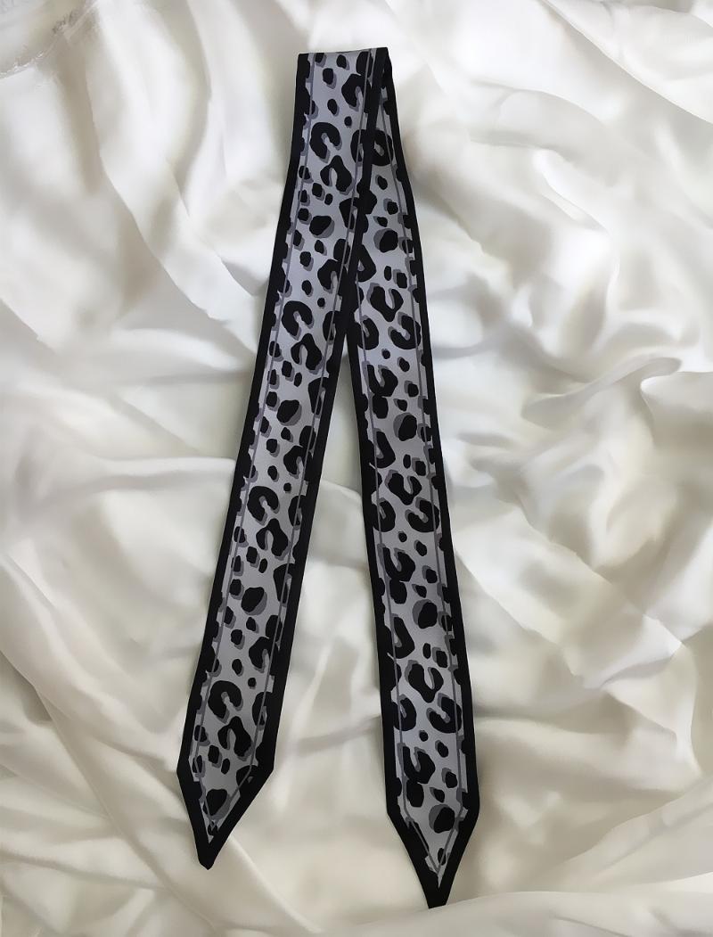 Scarves 120*5cm Classic Leopard Pattern All-match Striped Tie Bag Handle Silk Scarf Small Ribbon Neckerchief, Blue;gray
Scarves 120*5cm Classic Leopard Pattern All-match Striped Tie Bag Handle Silk Scarf Small Ribbon Neckerchief, Blue;gray