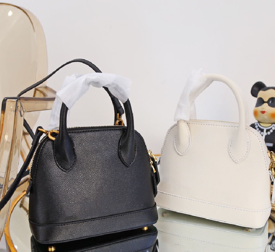 Fashion Handbag 21 New Designer High Quality Letter Shell Bag Trendy Ladies Diagonal Shoulder Bag Hot Black and White WF2012152
